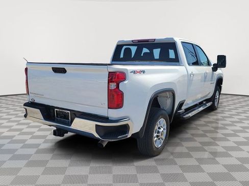 Used 2025 Chevrolet Silverado 2500 LT w/ Convenience Package AWD/4WD image 5