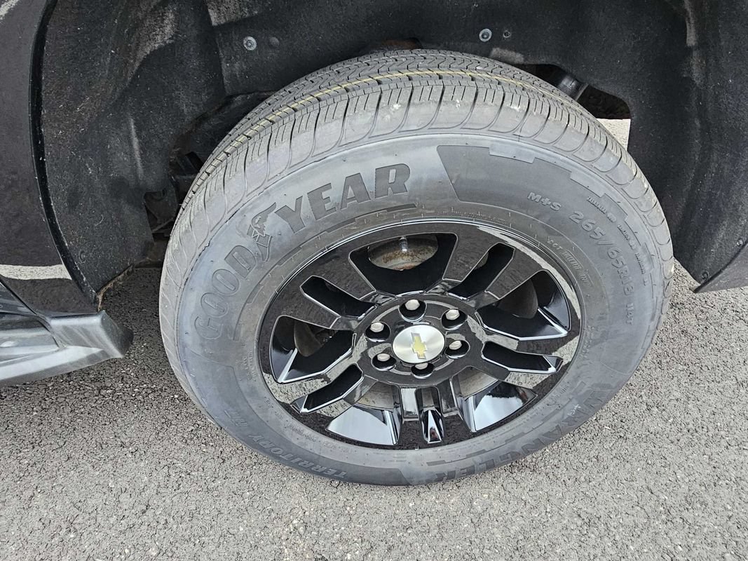 Used 2018 Chevrolet Suburban LT AWD/4WD image 22
