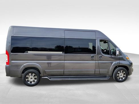 Used 2023 RAM ProMaster 2500 w/ Driver Convenience Group FWD image 10