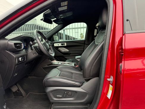 Used 2023 Ford Explorer ST w/ Equipment Group 401A image 5