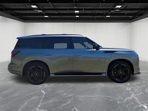 Certified 2026 INFINITI QX80 4WD w/ Sport Exterior Package image 6