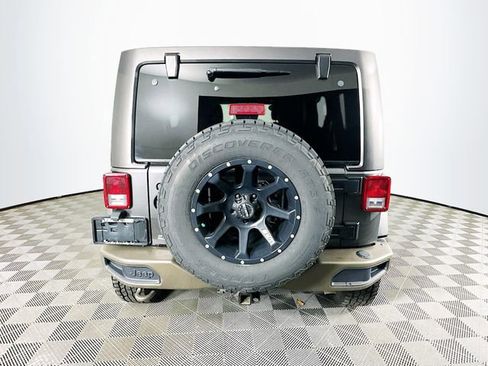 Used 2017 Jeep Wrangler Unlimited Sahara image 9