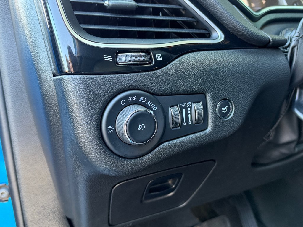 Certified 2023 Jeep Cherokee Altitude Lux AWD/4WD image 24