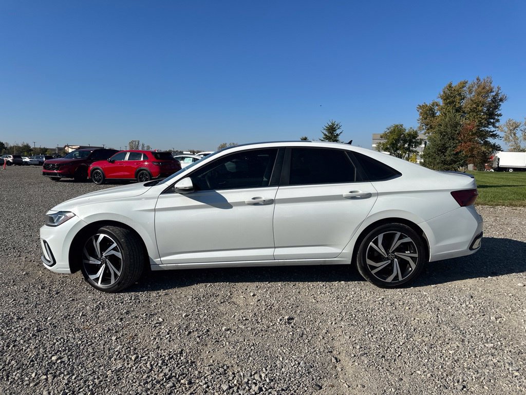 Used 2026 Volkswagen Jetta SEL FWD image 8