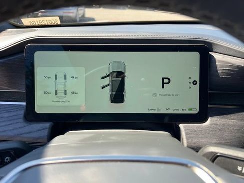 Used 2024 Rivian R1S Adventure AWD/4WD image 18