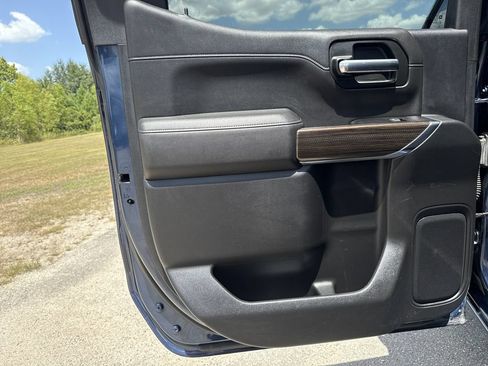 Used 2019 Chevrolet Silverado 1500 LT Trail Boss AWD/4WD image 21