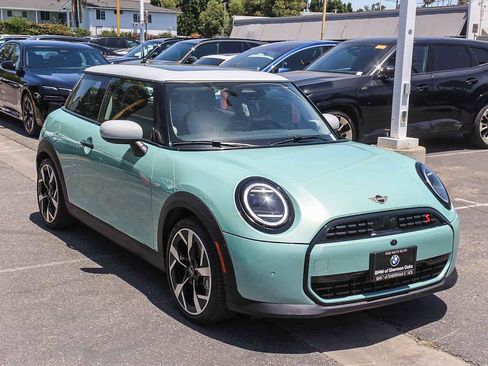 Used 2025 MINI Cooper S FWD image 3