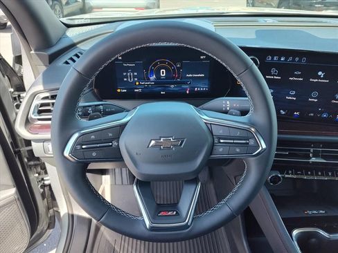 New 2026 Chevrolet Traverse Z71 w/ Driver Confidence Package AWD/4WD image 10
