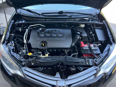 Used 2016 Toyota Corolla image 11