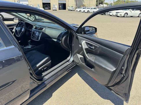 Used 2016 Nissan Altima 2.5 SL FWD image 14