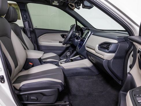 Used 2025 Subaru Forester Limited AWD/4WD image 47