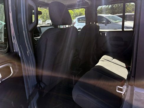 Used 2024 Jeep Wrangler Sport S image 22