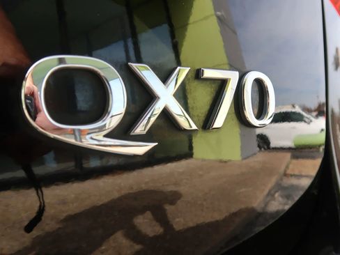 Used 2017 INFINITI QX70 3.7 w/ Premium Package image 56