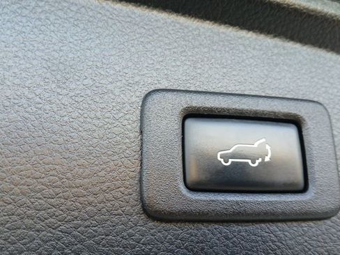 Used 2015 Subaru Forester 2.5i Touring w/ Popular Package #1 AWD/4WD image 23