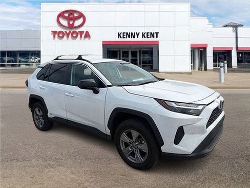Used 2023 Toyota RAV4 LE AWD/4WD image 1