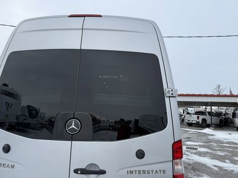 Used 2013 Mercedes-Benz Sprinter 3500 image 23