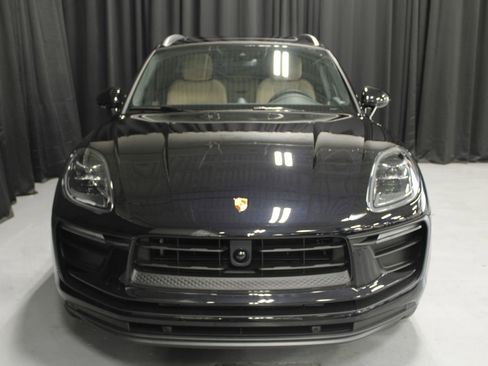 New 2026 Porsche Macan image 7