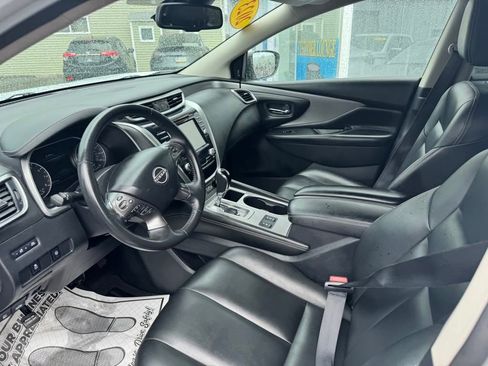 Used 2023 Nissan Murano SV image 9
