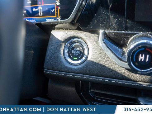 Used 2023 Chevrolet Colorado LT w/ LT Convenience Package image 9