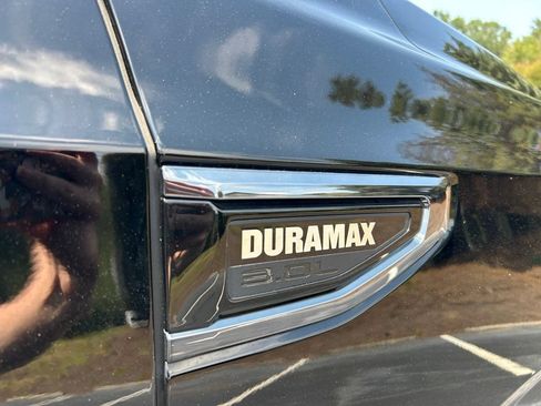 Used 2023 GMC Yukon Denali Ultimate AWD/4WD image 29
