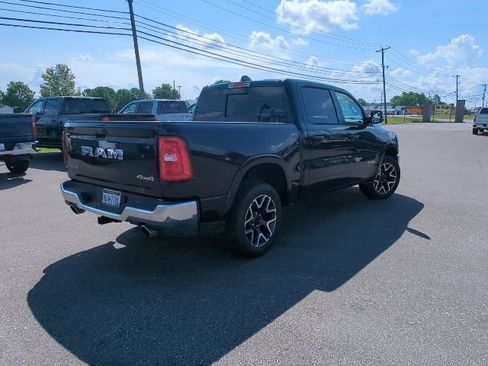 Used 2026 RAM 1500 Laramie AWD/4WD image 33