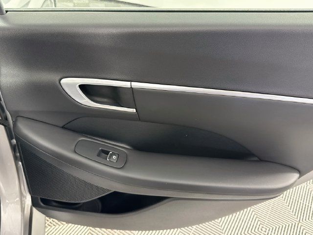 Used 2021 Hyundai Sonata SEL w/ Preferred Accessory Package FWD image 25