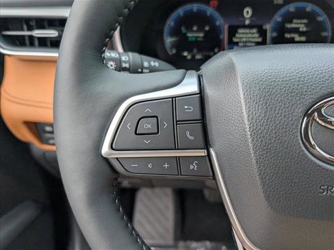 New 2025 Toyota Highlander Platinum image 20