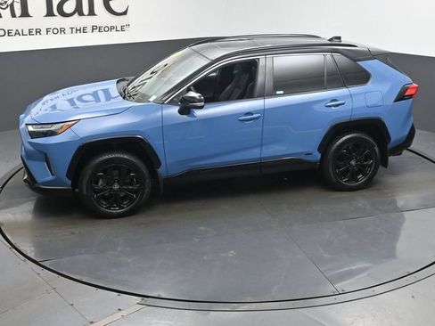 Used 2024 Toyota RAV4 XSE w/ Weather Package AWD/4WD image 59