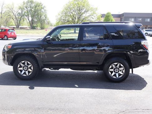 Used 2022 Toyota 4Runner TRD Off-Road Premium w/ Moonroof Package image 9