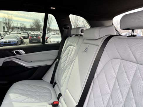 Certified 2026 BMW X5 sDrive40i RWD image 34