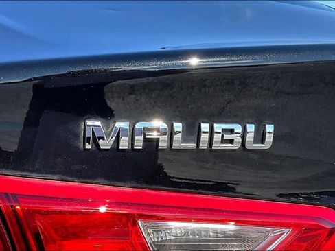 Used 2022 Chevrolet Malibu LS FWD image 22