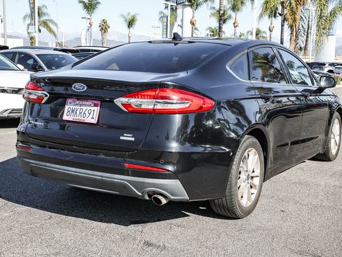 Used 2020 Ford Fusion SE image 7