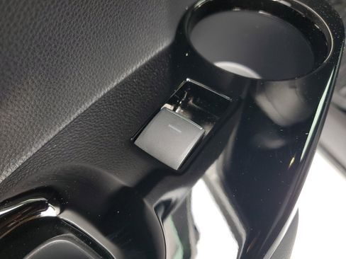 Used 2025 Toyota Corolla XSE FWD image 13