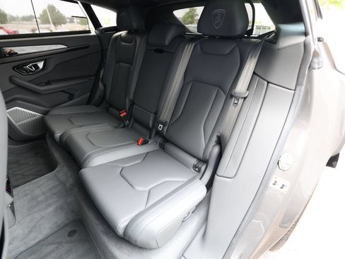 Used 2021 Lamborghini Urus AWD/4WD image 28