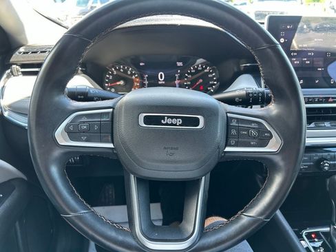 Used 2022 Jeep Compass Limited AWD/4WD image 12