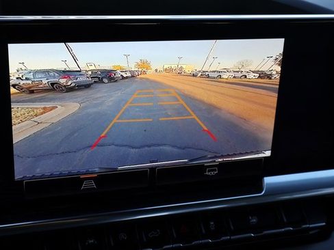 Used 2024 GMC Sierra 1500 SLT image 6