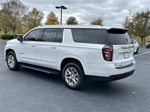 Used 2022 Chevrolet Suburban Premier image 6