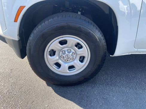 Used 2022 Nissan Frontier S image 4