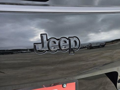 New 2026 Jeep Grand Cherokee L 2WD image 36