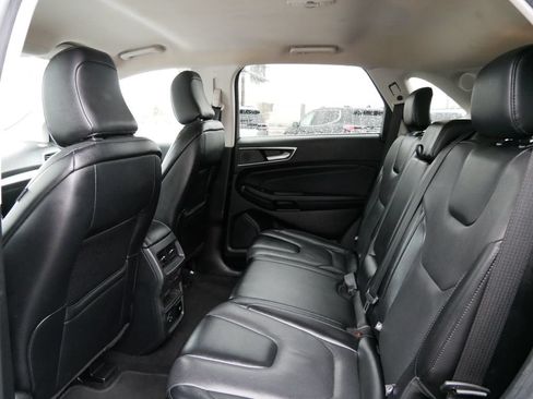 Used 2022 Ford Edge Titanium w/ Equipment Group 301A AWD/4WD image 10