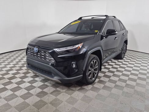Used 2022 Toyota RAV4 Limited AWD/4WD image 7