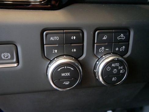 New 2024 GMC Sierra 1500 AT4X image 10