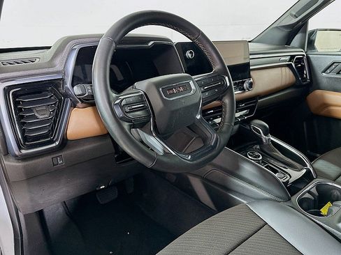 Used 2023 GMC Canyon AT4 w/ AT4 Premium Package image 9