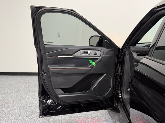 New 2027 Ford Explorer ST w/ ST Sinister Package AWD/4WD image 9