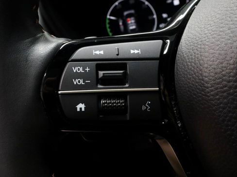 Used 2025 Honda CR-V Sport Touring image 31