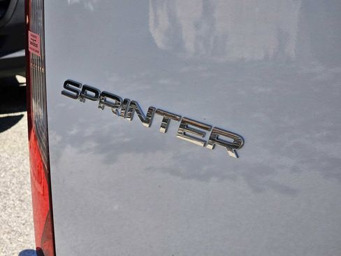 Used 2024 Mercedes-Benz Sprinter 3500 image 16