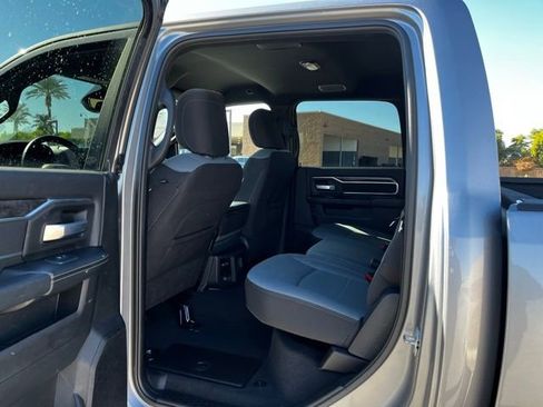 Used 2024 RAM 2500 Big Horn w/ Bed Utility Group image 9