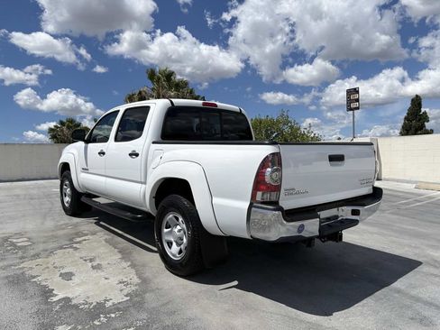 Used 2015 Toyota Tacoma PreRunner w/ SR5 Package image 15