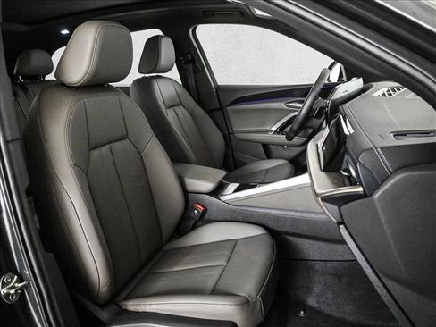 Certified 2025 Audi Q5 Premium w/ Convenience Package image 22