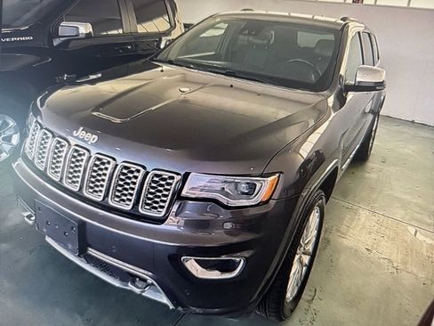 Used 2018 Jeep Grand Cherokee Overland w/ Jeep Active Safety Group image 1